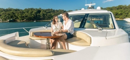 AQUABAY-–-70’-Luxury-Sports-Yacht4