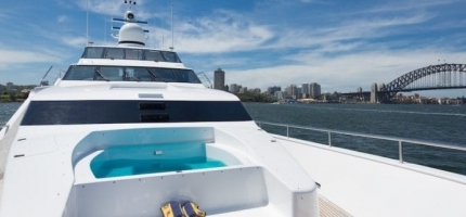 OSCAR-II-–-105’-Luxury-Super-Yacht5
