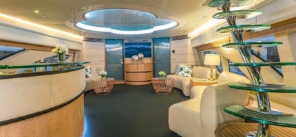 SEVEN-STAR-–-98’-Luxury-Super-Yacht4