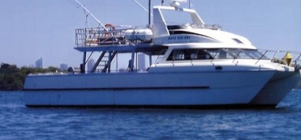ZANE-GREY-–-50′-Twin-Deck-Catamaran-–-Public-Holidays1